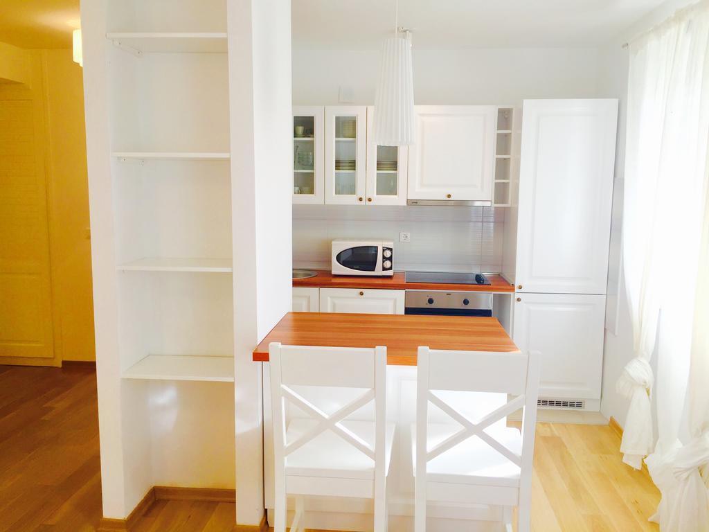 Apartments Carmelitta Dubrovnik Bagian luar foto