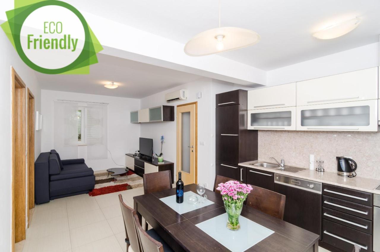 Apartments Carmelitta Dubrovnik Bagian luar foto